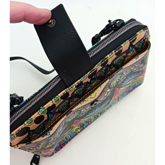NWT Sakroots Artist Circle Lg Crossbody/Wristlet Smartphone Wallet  7.5X4.5 - Picture 3 of 13